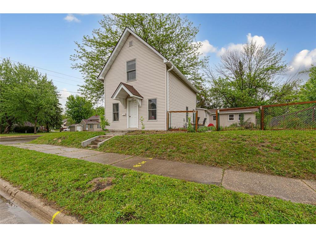 224 N 1st Avenue Albert Lea MN 56007 6723549 image1