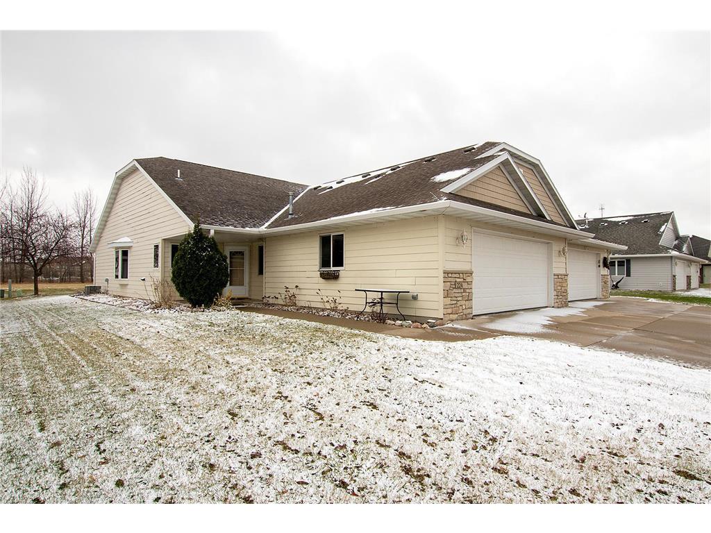 224 Ottawa Avenue SE Hutchinson MN 55350 6619381 image1