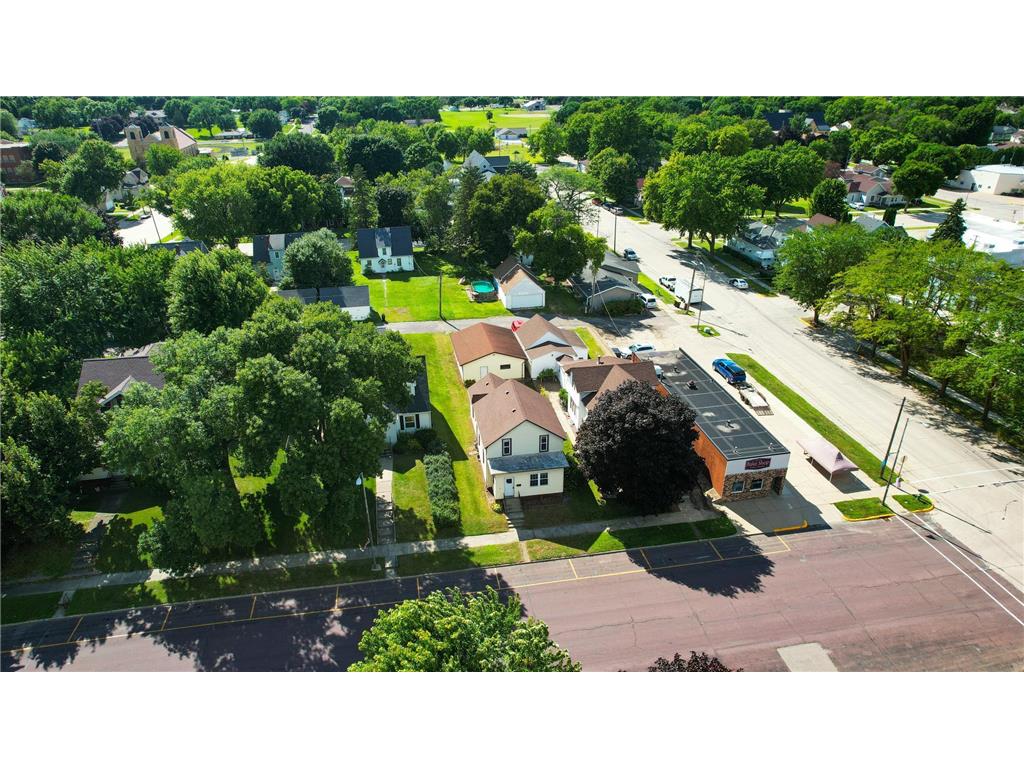 224 S Broadway Wells MN 56097 6582171 image1