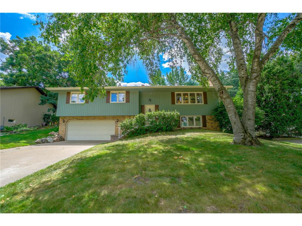 2240 Innsbruck Parkway Columbia Heights MN 55421 6414143 image1