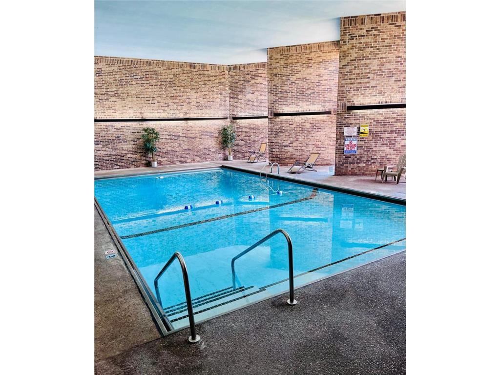 2240 Midland Grove Road #201 Roseville MN 55113 6824584 image17