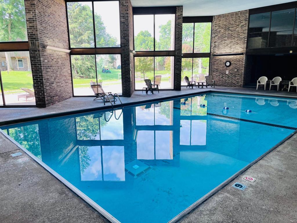 2240 Midland Grove Road #201 Roseville MN 55113 6824584 image18