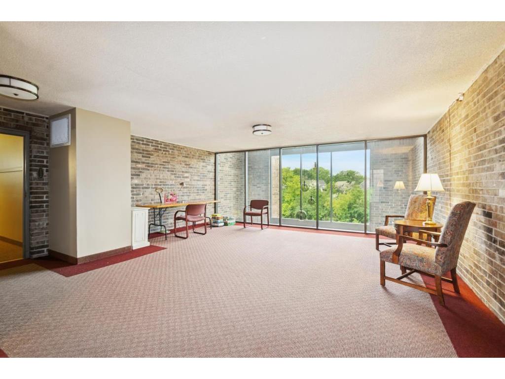 2240 Midland Grove Road #201 Roseville MN 55113 6824584 image25