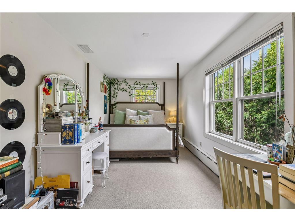 2240 W Lake Of The Isles Parkway Minneapolis MN 55405 - Lake of the Isles 7068826 image36