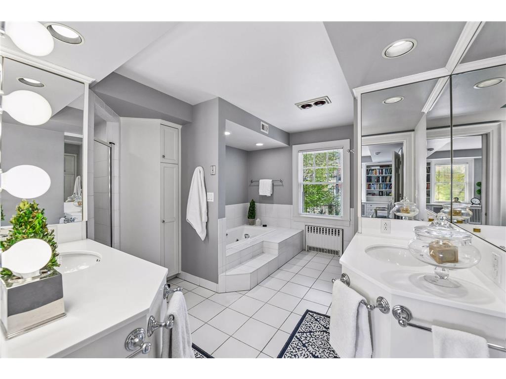 2240 W Lake Of The Isles Parkway Minneapolis MN 55405 - Lake of the Isles 7068826 image42