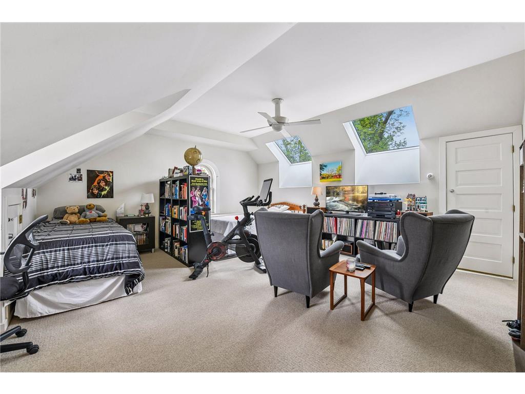 2240 W Lake Of The Isles Parkway Minneapolis MN 55405 - Lake of the Isles 7068826 image49