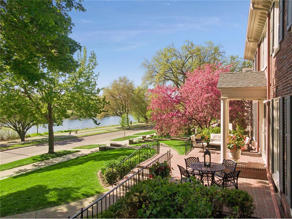 2240 W Lake Of The Isles Parkway Minneapolis MN 55405 - Lake of the Isles 7068826 image6