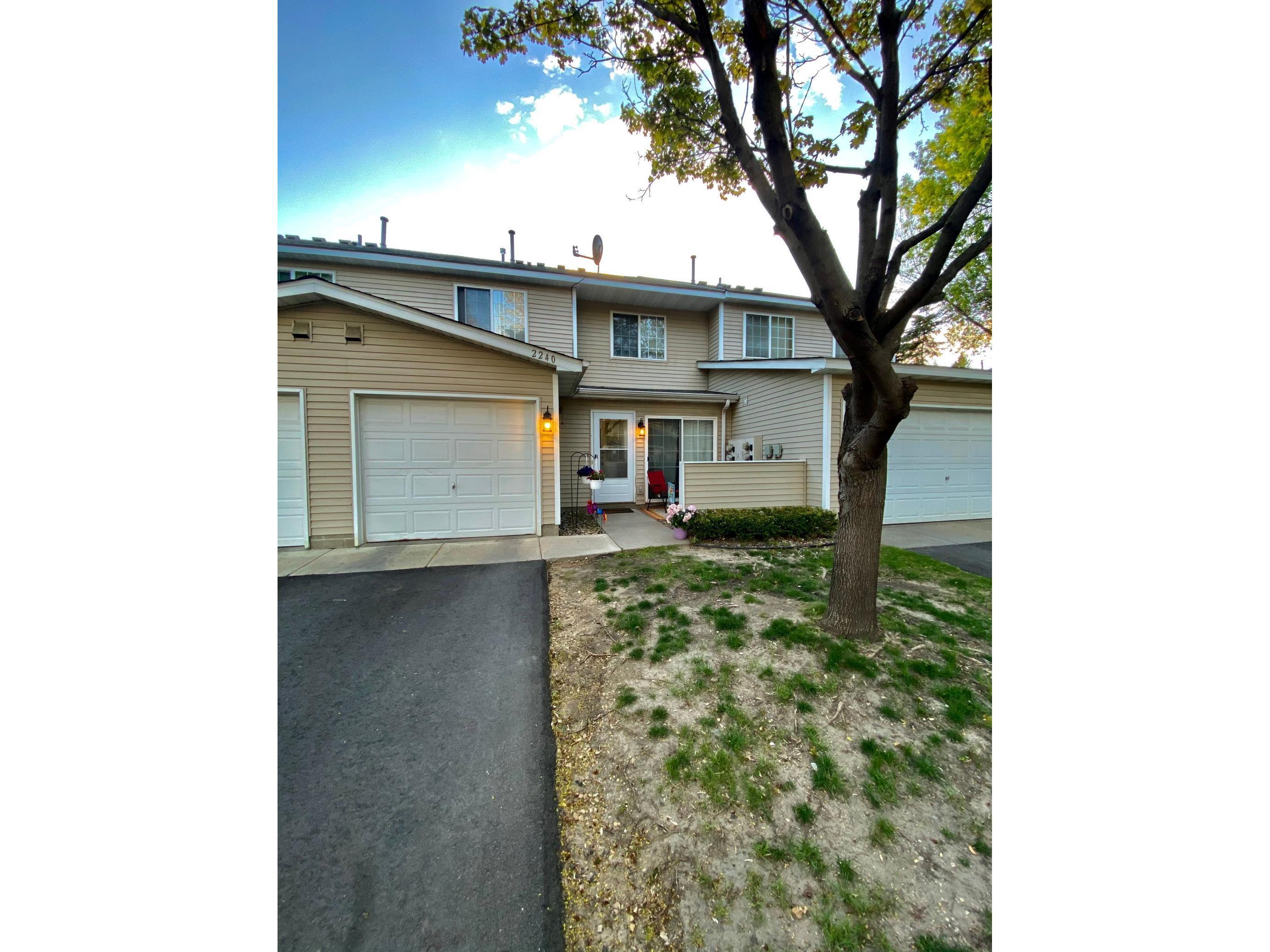 2240 Williams Drive, Burnsville, MN 55337 MLS 5756224 Edina Realty