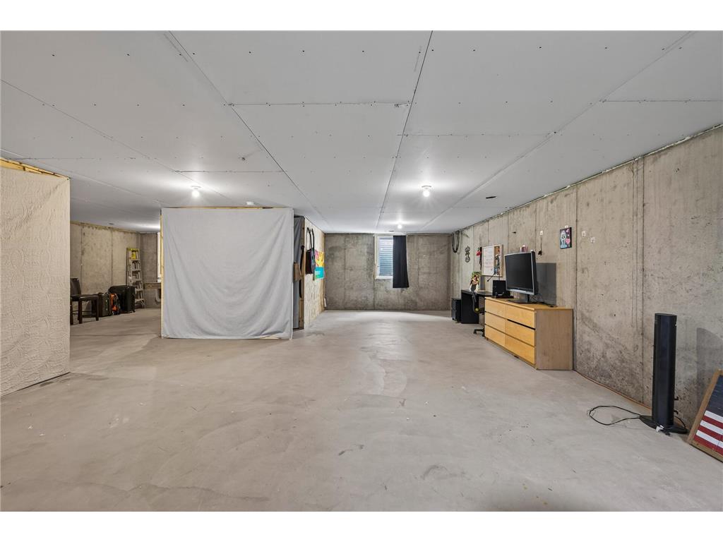 2241 8th Street White Bear Lake MN 55110 7072251 image35