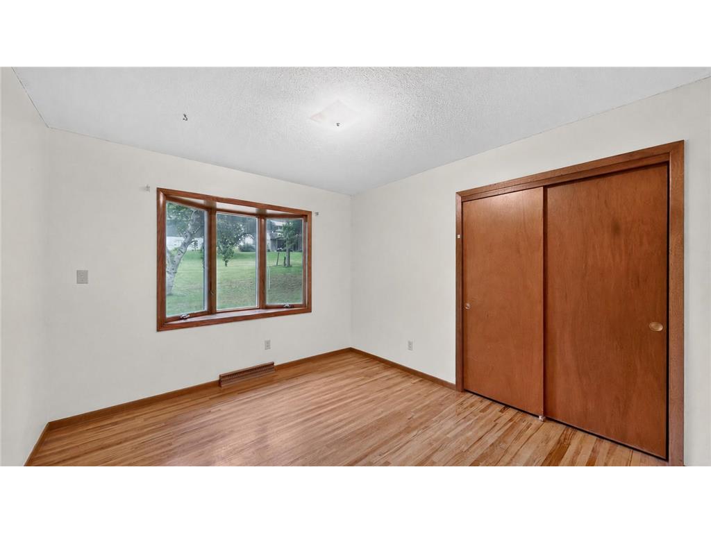 2241 Langsdorf Avenue Red Wing MN 55066 7106391 image15