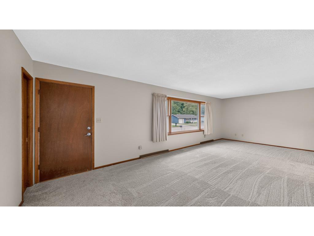 2241 Langsdorf Avenue Red Wing MN 55066 7106391 image4