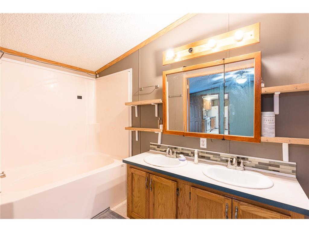 2244 Buckingham Lane Mounds View MN 55112 7014199 image12