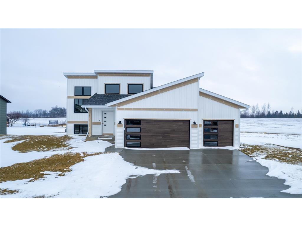 2245 Petersen Drive NW Stewartville MN 55976 6580742 image1