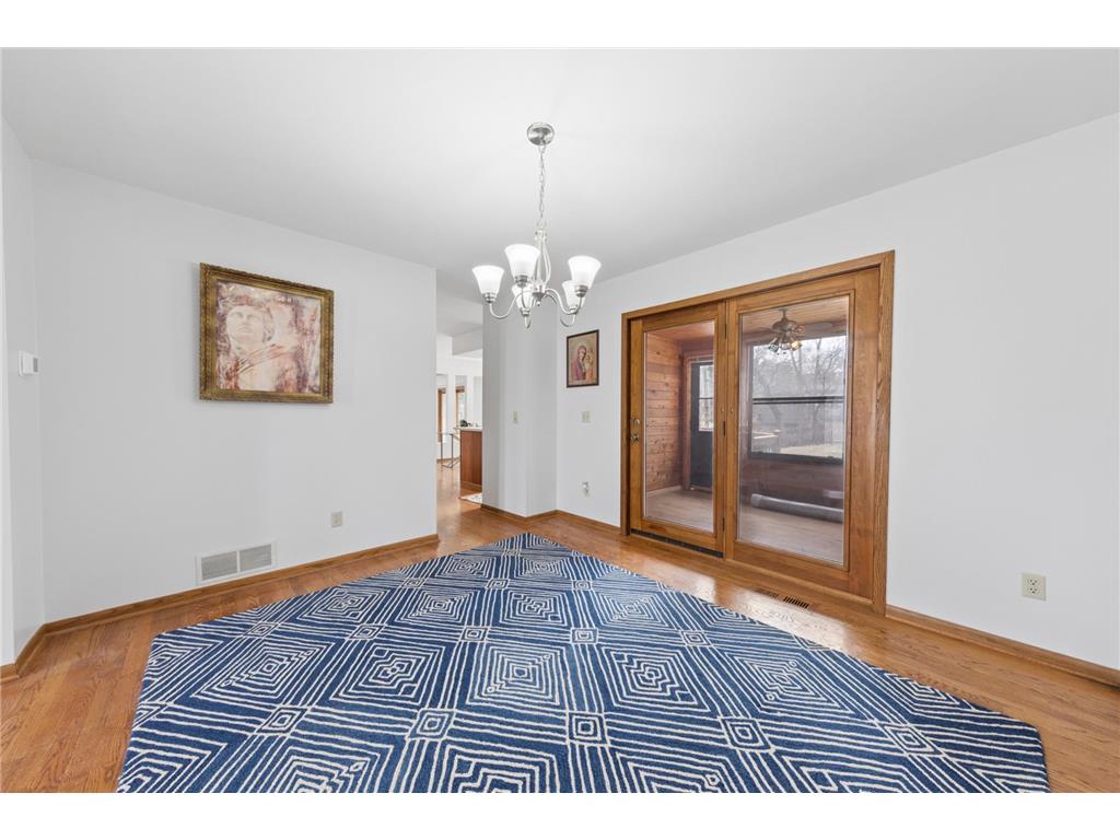 2248 James Street Eagan MN 55122 7050938 image8