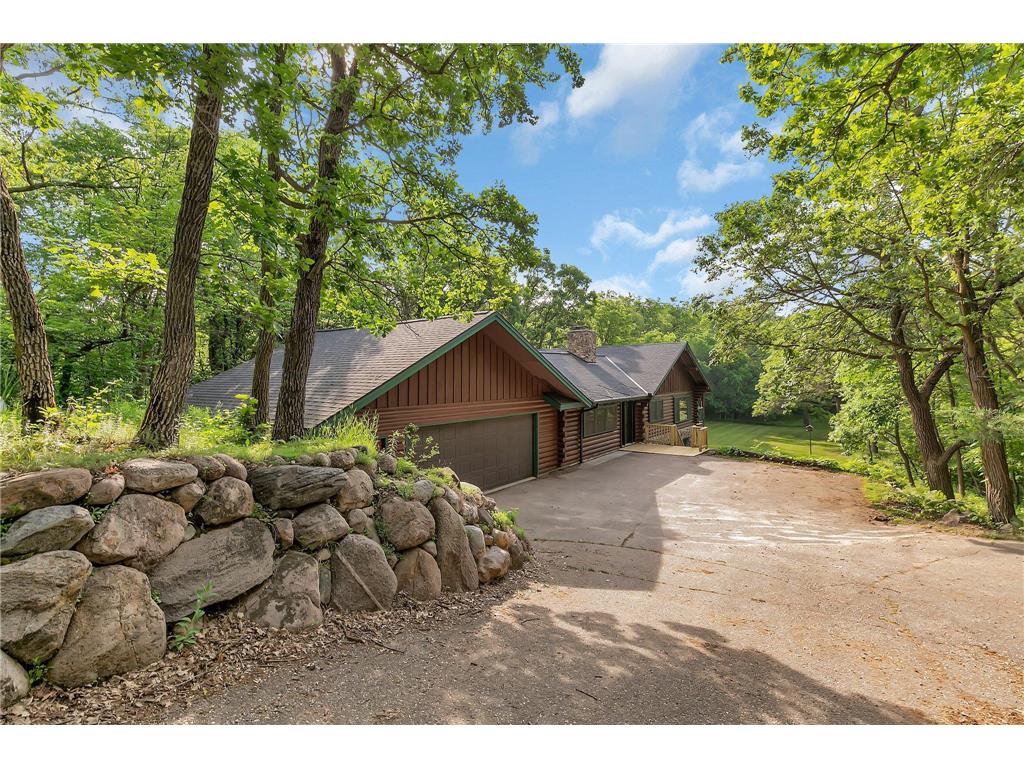 22483 5th Street NW New London MN 56273 6730483 image1