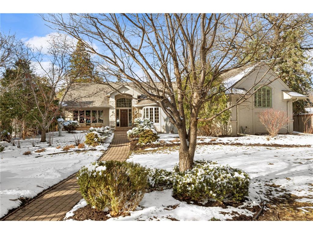 2249 Summit Avenue Saint Paul MN 55105 - Mississippi 6508327 image1