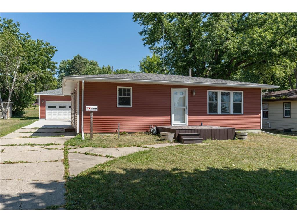 225 3rd Street SE Madelia MN 56062 6407172 image1