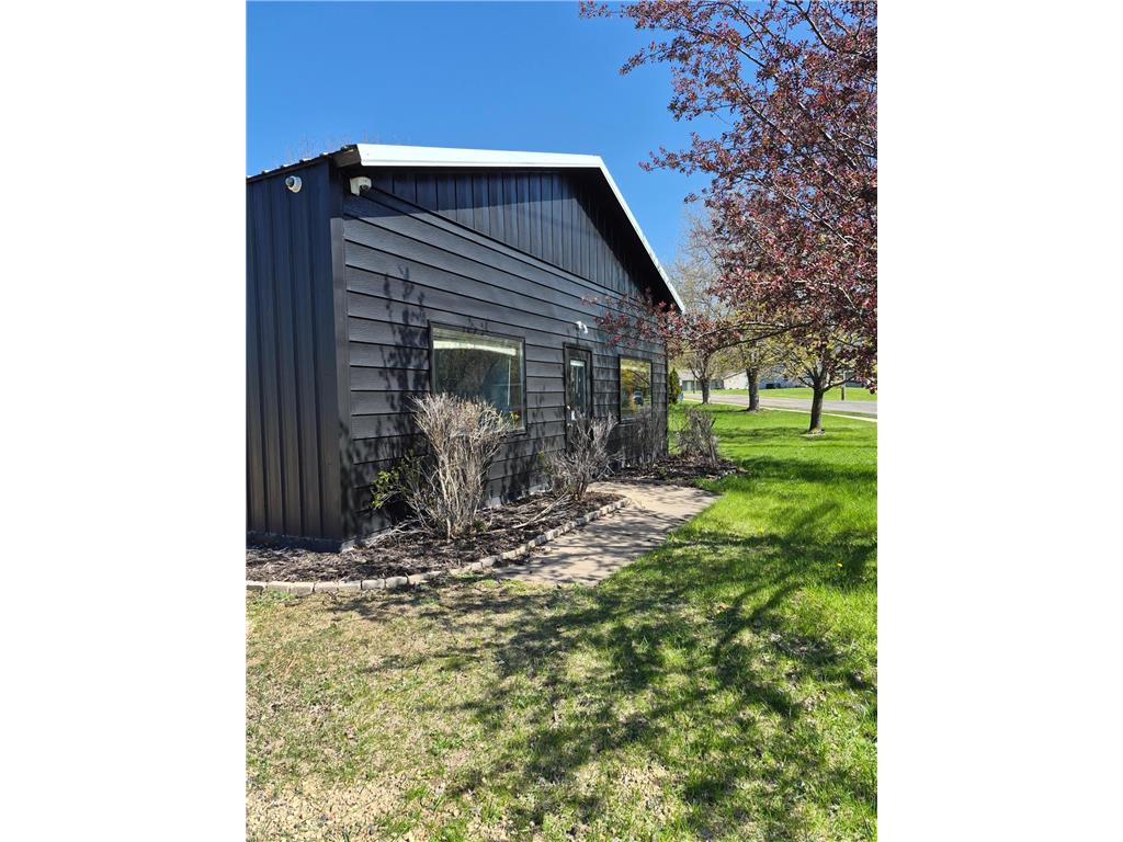 225 5th Street Clear Lake WI 54005 7066761 image2
