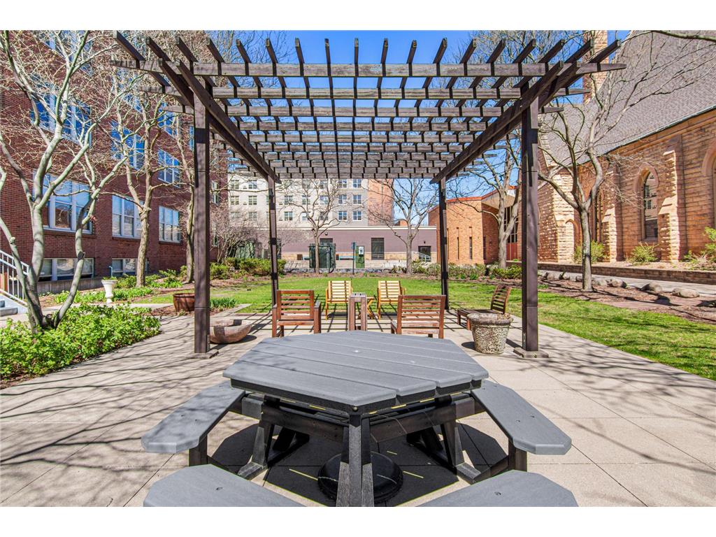225 9th Street E #109 Saint Paul MN 55101 7062713 image12
