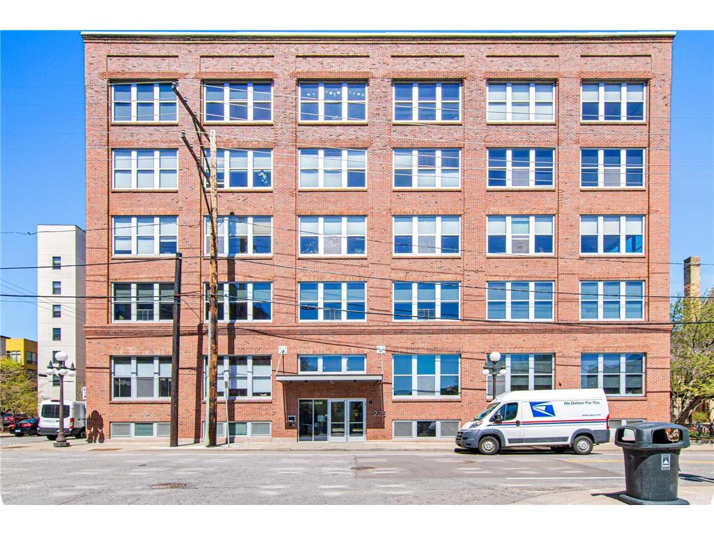 225 9th Street E #109 Saint Paul MN 55101 7062713 image16