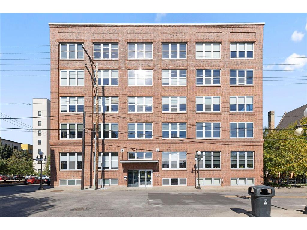 225 9th Street E #409 Saint Paul MN 55101 6801382 image1