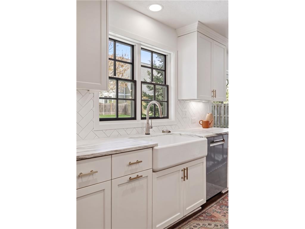 225 Broadway Avenue N Wayzata MN 55391 7060138 image9