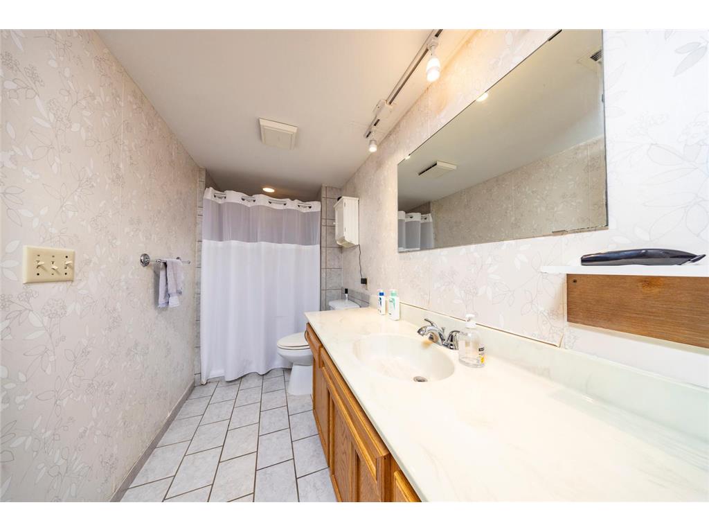 225 Cardinal Lane Chaska MN 55318 7003207 image15