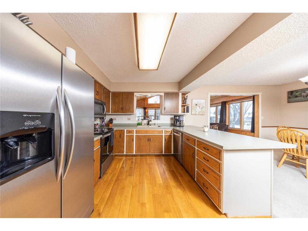 225 Cardinal Lane Chaska MN 55318 7003207 image4