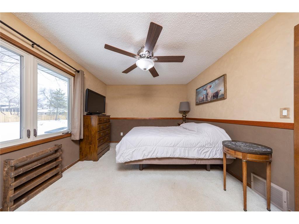 225 Cardinal Lane Chaska MN 55318 7003207 image8