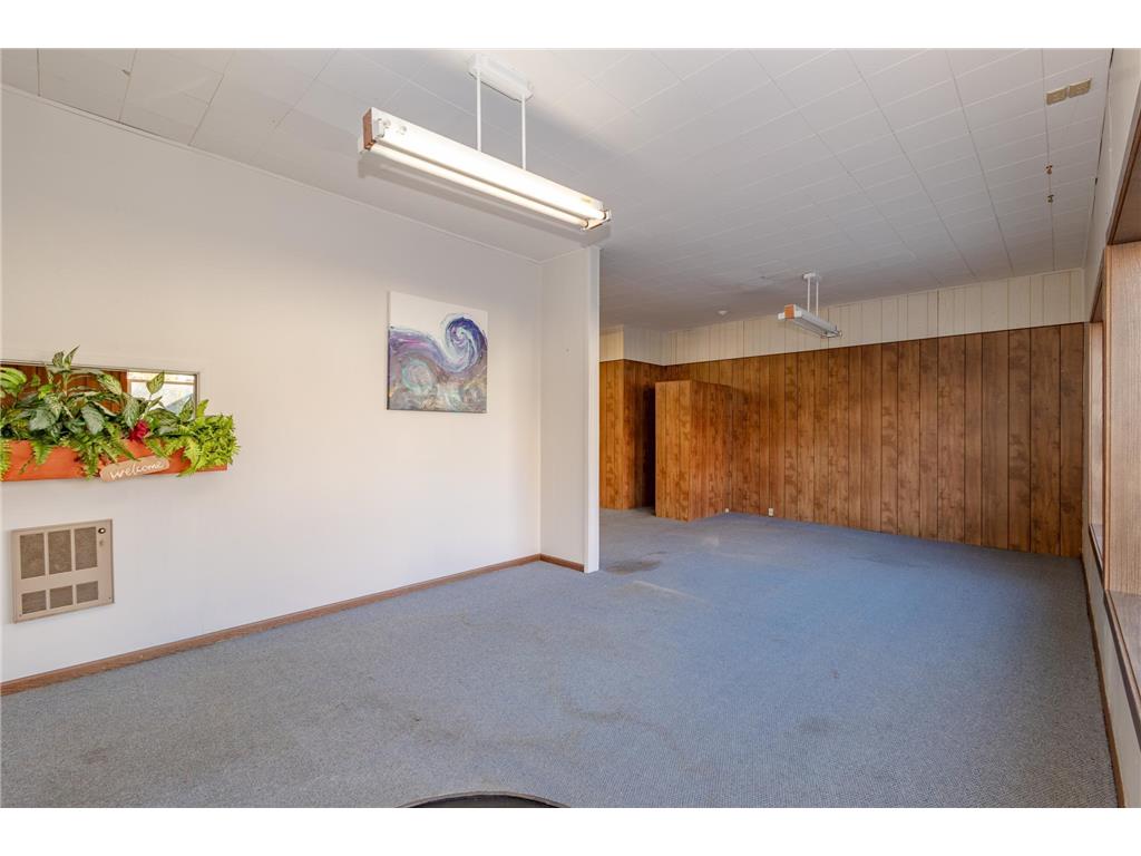 225 Central Avenue Osakis MN 56360 6804324 image11