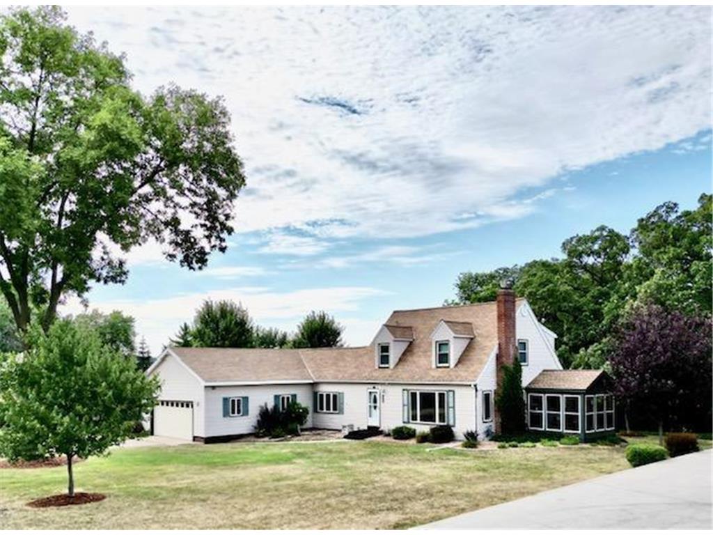 225 E Oak Street Redwood Falls MN 56283 6691102 image1