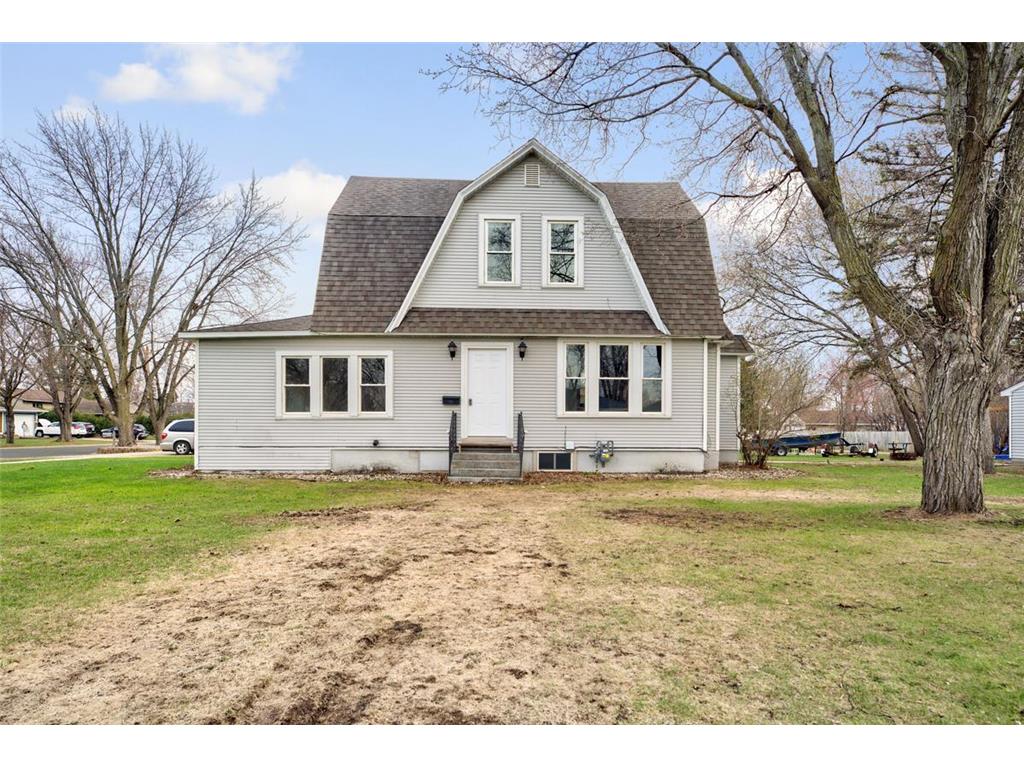 225 E Park Street Belle Plaine MN 56011 6357674 image1