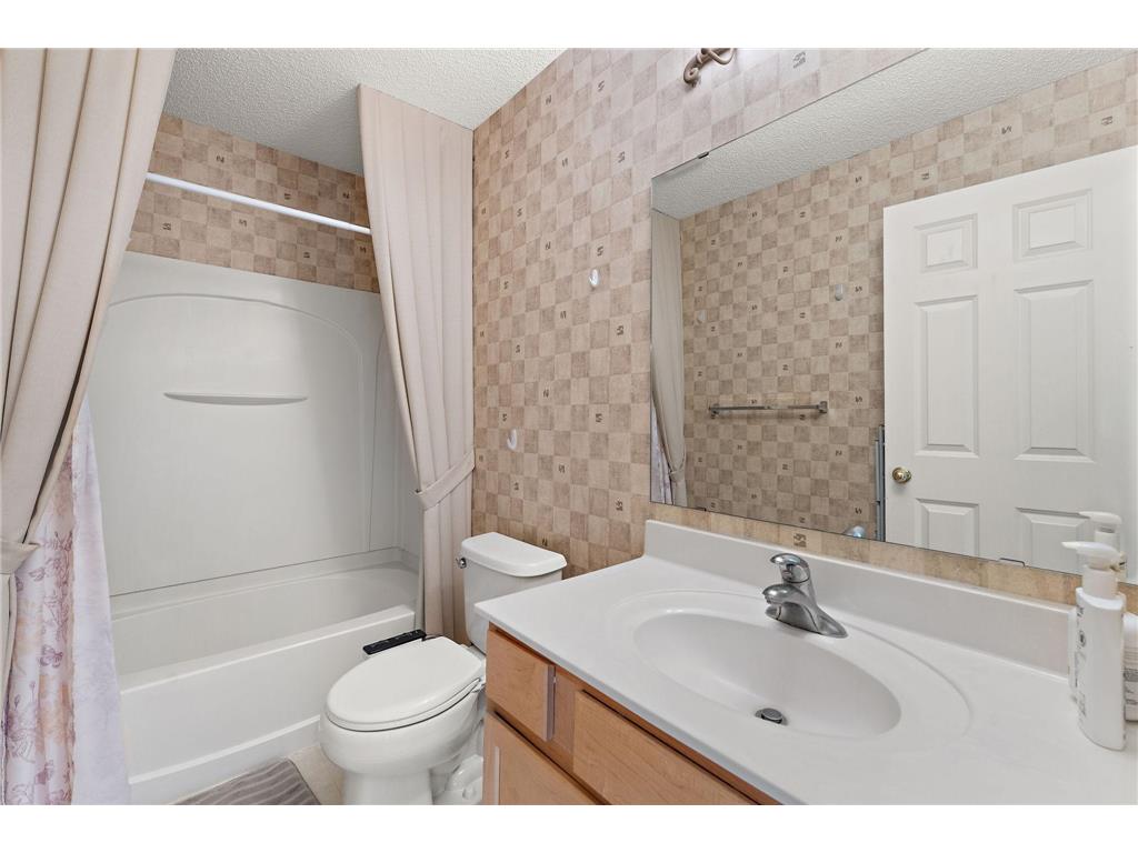 225 Heritage Lane Circle Pines MN 55014 7059518 image23