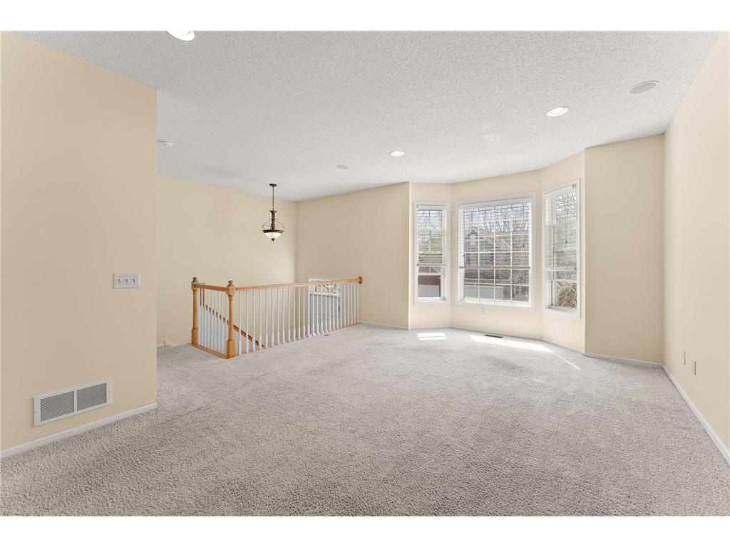 225 Heritage Lane Circle Pines MN 55014 7059518 image3