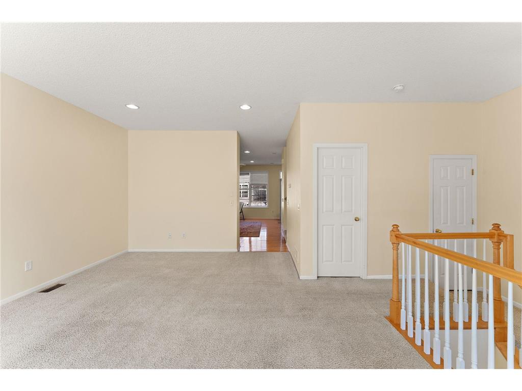 225 Heritage Lane Circle Pines MN 55014 7059518 image4
