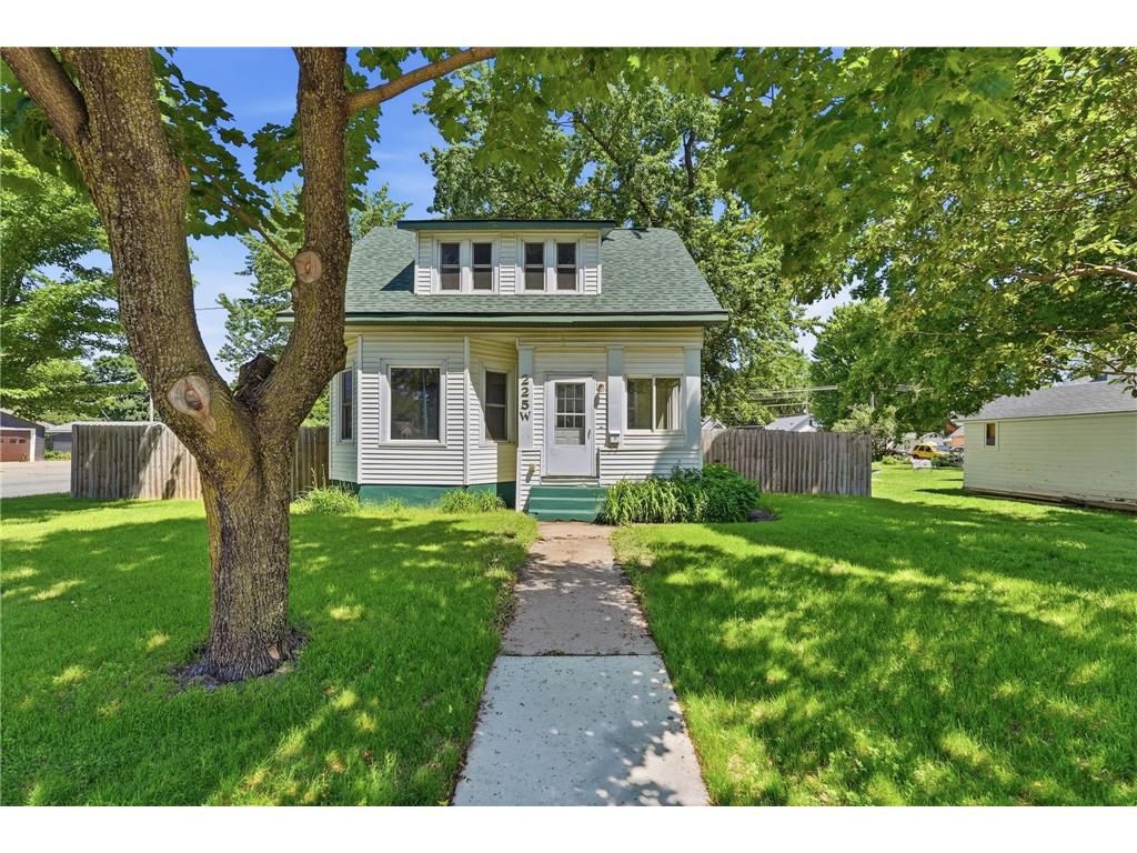 225 Main Street W Melrose MN 56352 7089221 image1