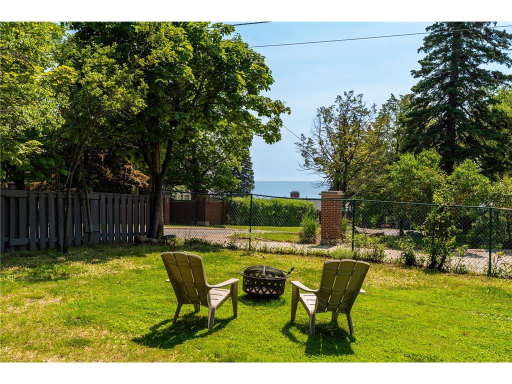 225 N 26th Avenue E Duluth MN 55812 7102822 image4