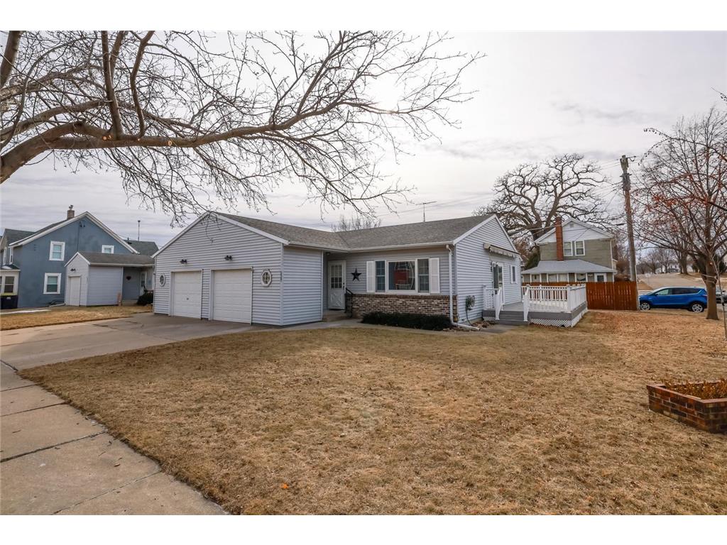 225 N Washington Street Lake City MN 55041 6655224 image1