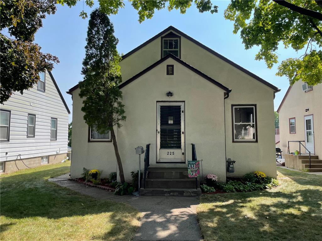 225 Park Street W South Saint Paul MN 55075 6436877 image1