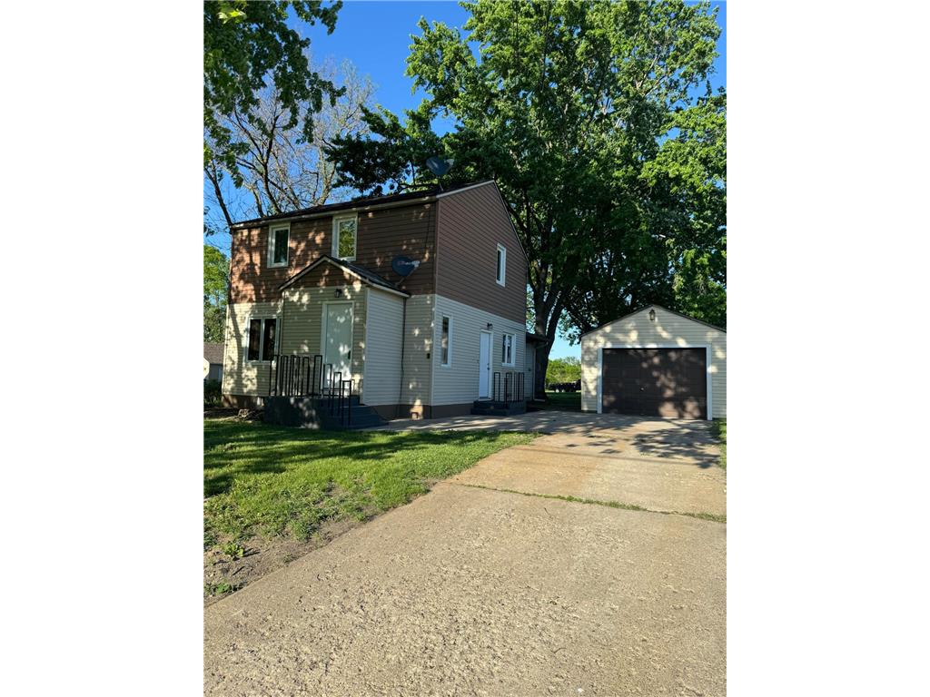 225 Powers Avenue N Alden MN 56009 6542166 image1