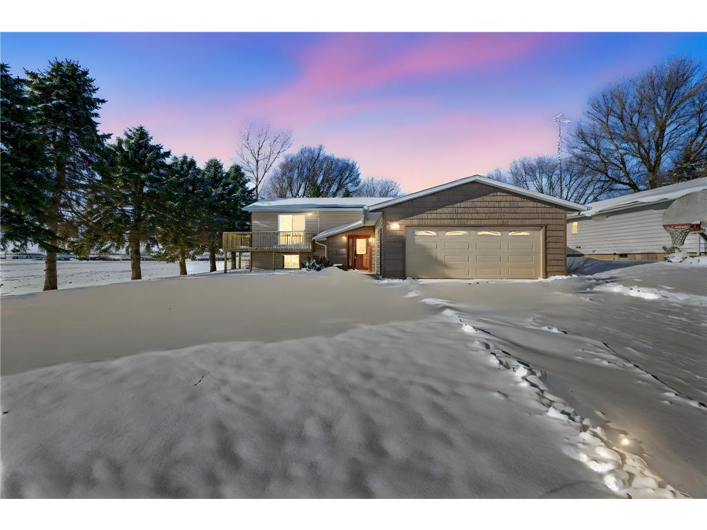 225 S 7th Avenue E #E Truman MN 56088 6824455 image1