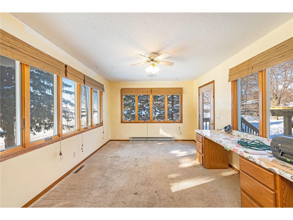 225 S 7th Avenue E #E Truman MN 56088 6824455 image11