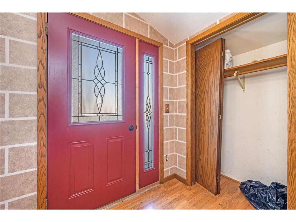 225 S 7th Avenue E #E Truman MN 56088 6824455 image19