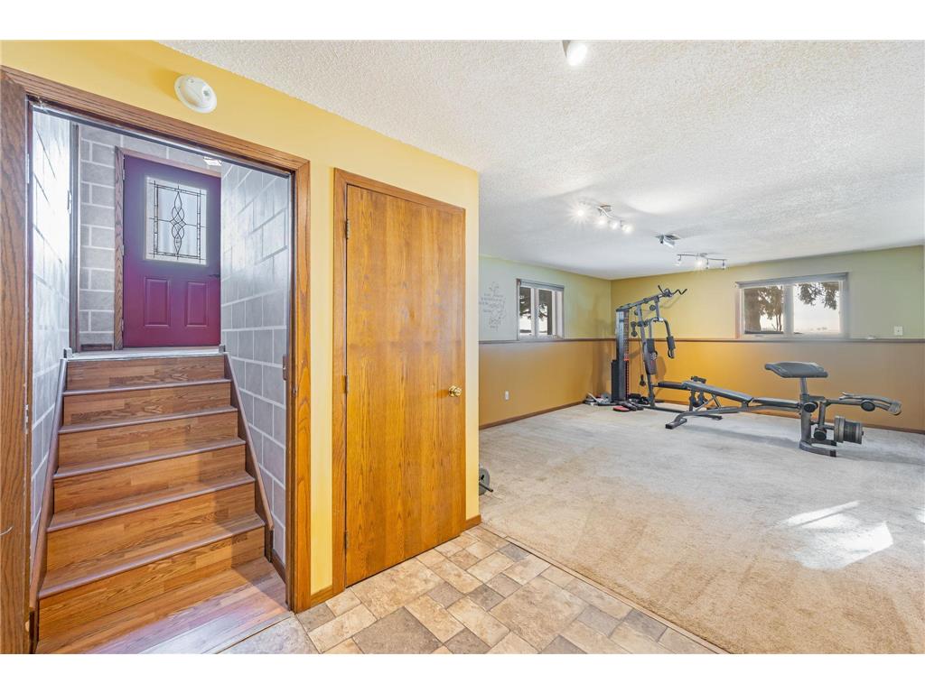 225 S 7th Avenue E #E Truman MN 56088 6824455 image21
