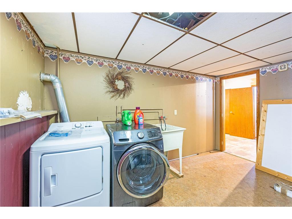 225 S 7th Avenue E #E Truman MN 56088 6824455 image28