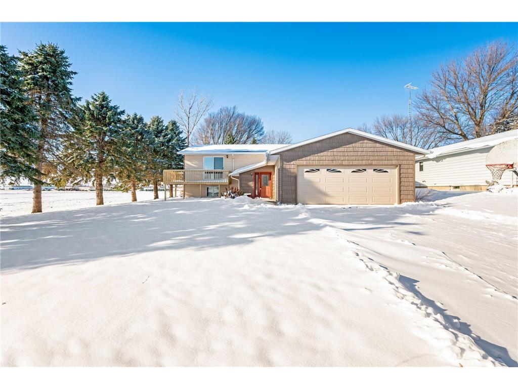 225 S 7th Avenue E #E Truman MN 56088 6824455 image32