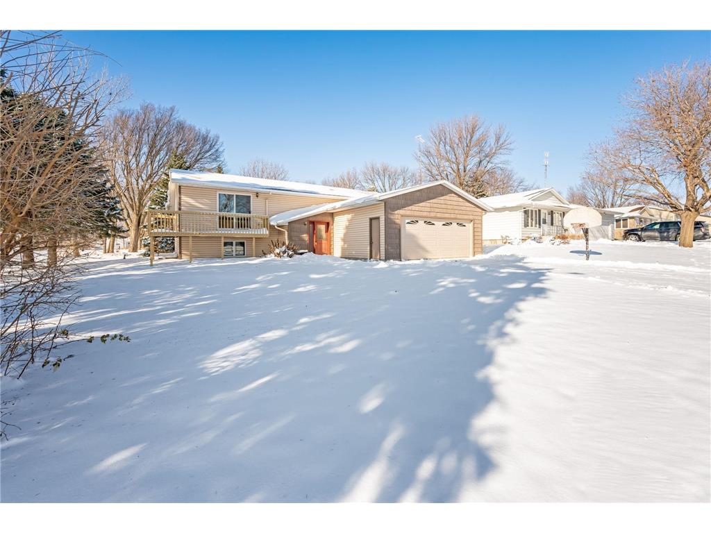 225 S 7th Avenue E #E Truman MN 56088 6824455 image35