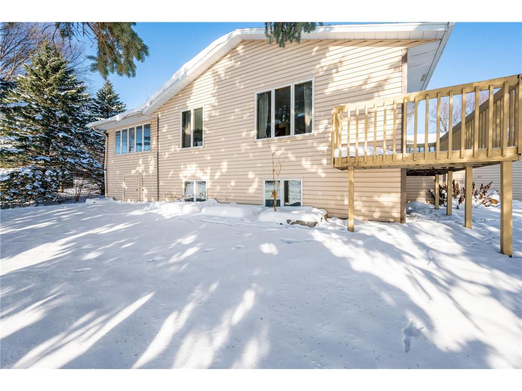 225 S 7th Avenue E #E Truman MN 56088 6824455 image37