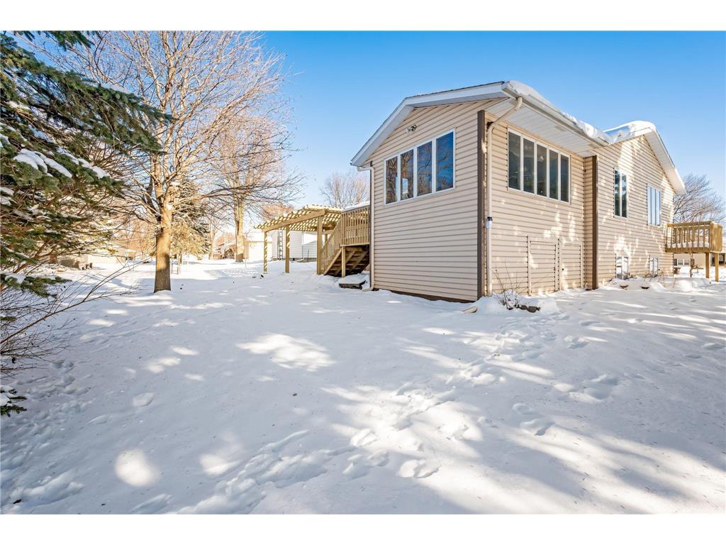 225 S 7th Avenue E #E Truman MN 56088 6824455 image38
