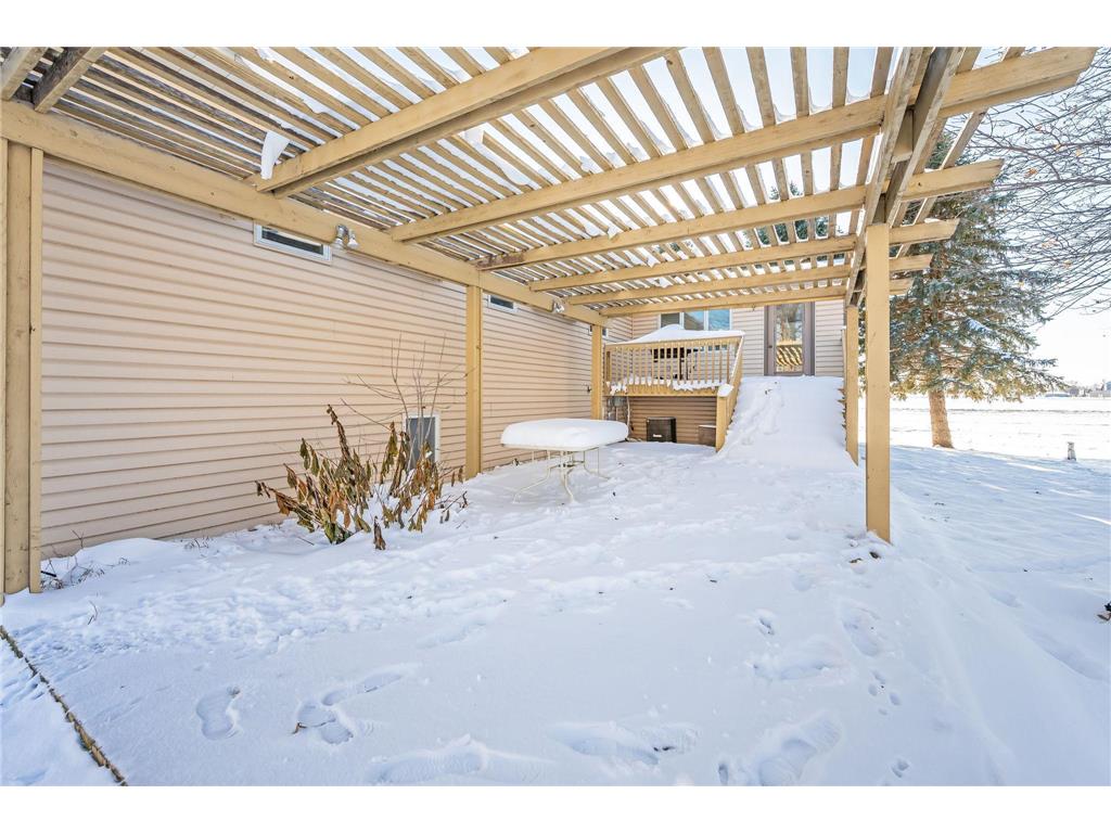 225 S 7th Avenue E #E Truman MN 56088 6824455 image39